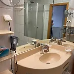 Panoramablick Mit Pool Und Sauna Inklusive