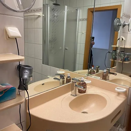 Panoramablick Mit Pool Und Sauna Inklusive